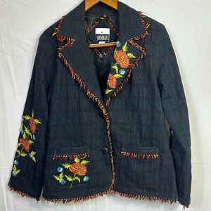 Yarn Magik vintage Women's Embroidered Jean Jacket - size large.